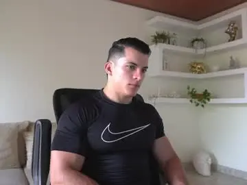 Chaturbate Best live sex cam show of maximohoot