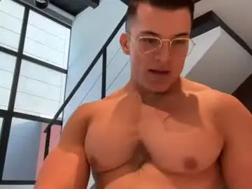 Chaturbate Live Sex Cam of maximohoot