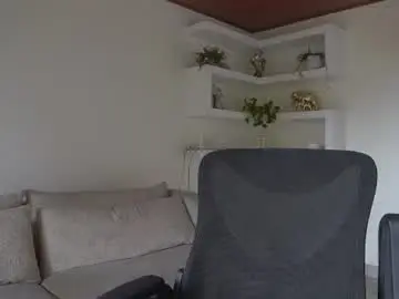 Chaturbate Live Sex Cam of maximohoot