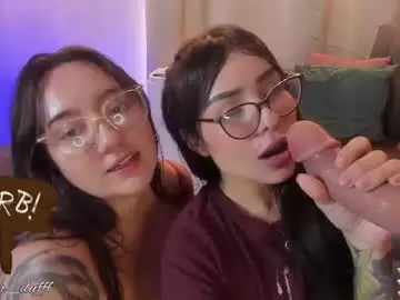 Chaturbate Live Sex Cam of pam_duff