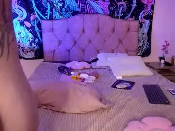 Chaturbate Live Sex Cam of jade__weed