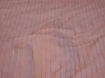 Chaturbate Free Porn Cam of lipswithsweetonthem