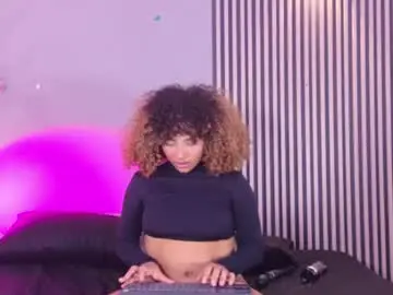 Chaturbate Live Sex of adelerouss