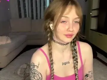 Chaturbate Free Porn Cam of hip_hop_baby