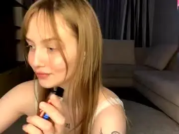Chaturbate Nude Webcam of hip_hop_baby