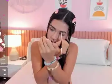 Chaturbate Live Sex of myla_cute18