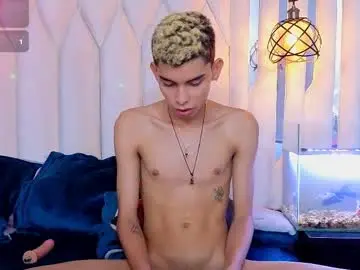 Chaturbate Adult Webcam of sky_jules