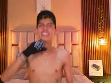 Chaturbate Live Porn of sky_jules