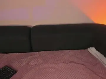 Chaturbate Live Sex Cam of violetta_swift_