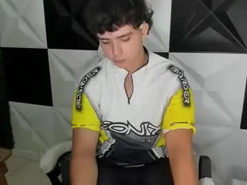 Chaturbate Nude Webcam of dani_cumboy