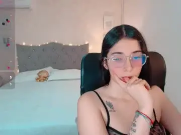 Chaturbate Watch Live Sex Cams of emmalove_doll