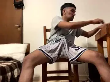 Chaturbate Sex Cam of y0ungwithbrowndick