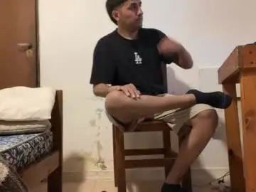 Chaturbate Adult Webcam of y0ungwithbrowndick