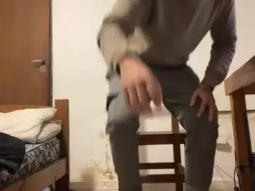 Chaturbate Live Porn of y0ungwithbrowndick