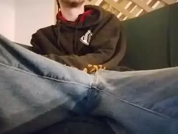 Chaturbate Free Porn Cam of biggestboiiii