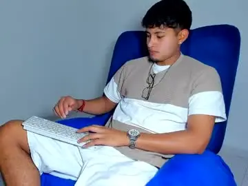 Chaturbate Live Porn of dominick_king