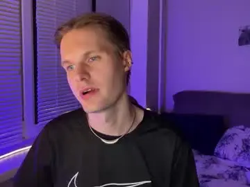 Chaturbate Sex Chat of leonnextdoor