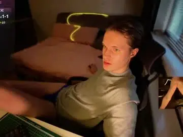 Chaturbate Free Porn Cam of leonnextdoor
