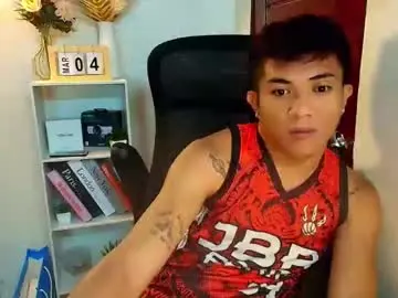Chaturbate Live Sex Cam of shake_raytow34