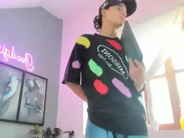 Chaturbate Live Sex of camillo_virgil