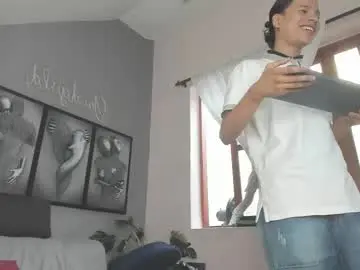 Chaturbate Watch Live Sex Cams of camillo_virgil