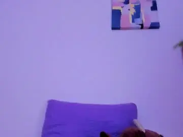 Chaturbate Live Sex Cam of laura_r23