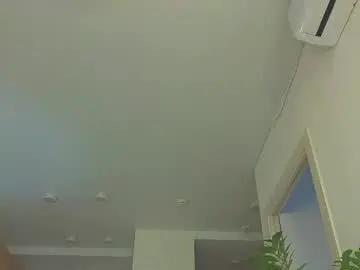 Chaturbate Sex Cam of lili__roze_