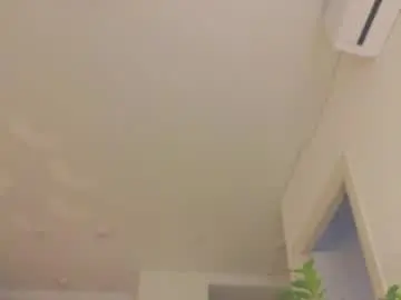 Chaturbate Adult Webcam of lili__roze_