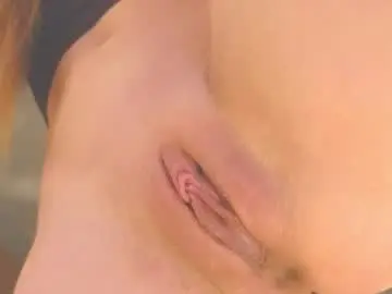 Chaturbate Best live sex cam show of lili__roze_