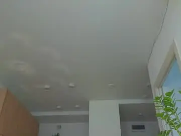 Chaturbate Watch Live Sex Cams of lili__roze_