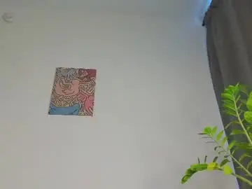 Chaturbate Nude Webcam of lili__roze_