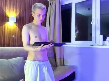 Chaturbate Best live sex cam show of logan_mett