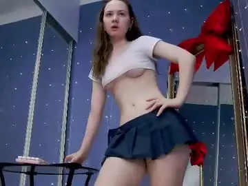 Chaturbate Live Sex Cam of kriskras__