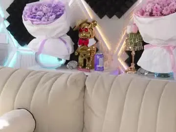 Chaturbate Live Sex Cam of alvuwka