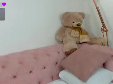 Chaturbate Live Sex Cam of ashley_jonnes_