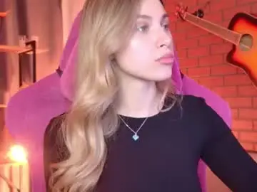 Chaturbate Watch Live Sex Cams of elliecutes
