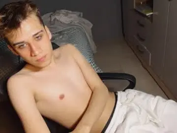 Chaturbate Adult Video Chat of kevinonly43