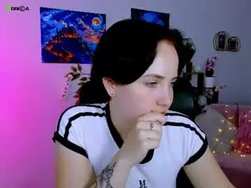 Chaturbate Live Sex Cam of leila_moon_