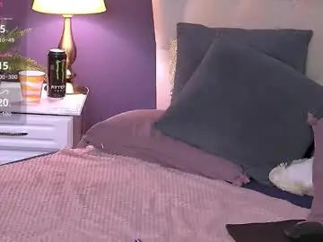 Chaturbate Adult Video Chat of senigrandeee