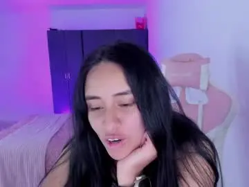Chaturbate Live Sex Cam of isaa_diamond