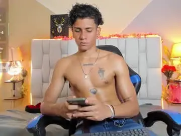 Chaturbate Sex Chat of adan_oriol