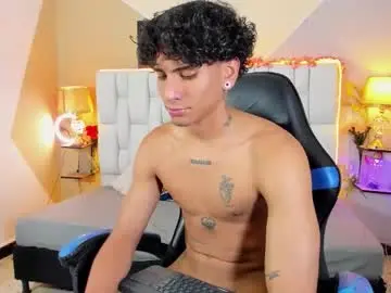 Chaturbate Sex Cam of adan_oriol