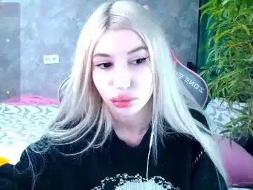 Chaturbate Live Sex Cam of alison_moonlight