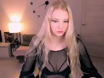 Chaturbate Live Sex Cam of fluffy_ice