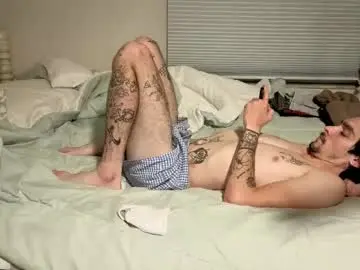 Chaturbate Free Porn Cam of str8whiteboy21