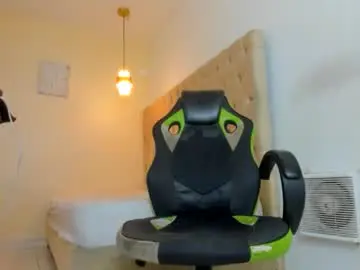 Chaturbate Adult Webcams of alantrickz365