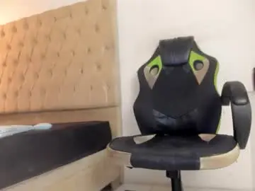 Chaturbate Sex Chat of alantrickz365