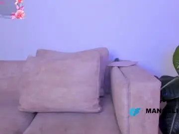 Chaturbate Free Porn Cam of cute_molly18