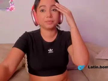 Chaturbate Live Sex Cam of cute_molly18