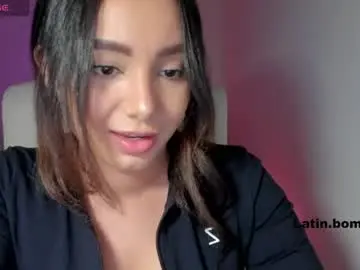 Chaturbate Watch Live Sex Cams of cute_molly18